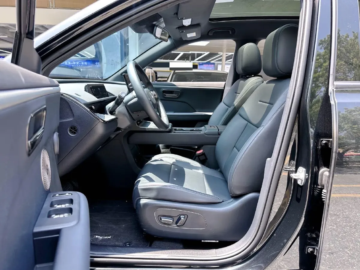 2025 Toyota BZ3X BEV 58.37KWH,autocango,china used car exporter,china ev exporter,chinese used car exporter,chinese used ev exporter