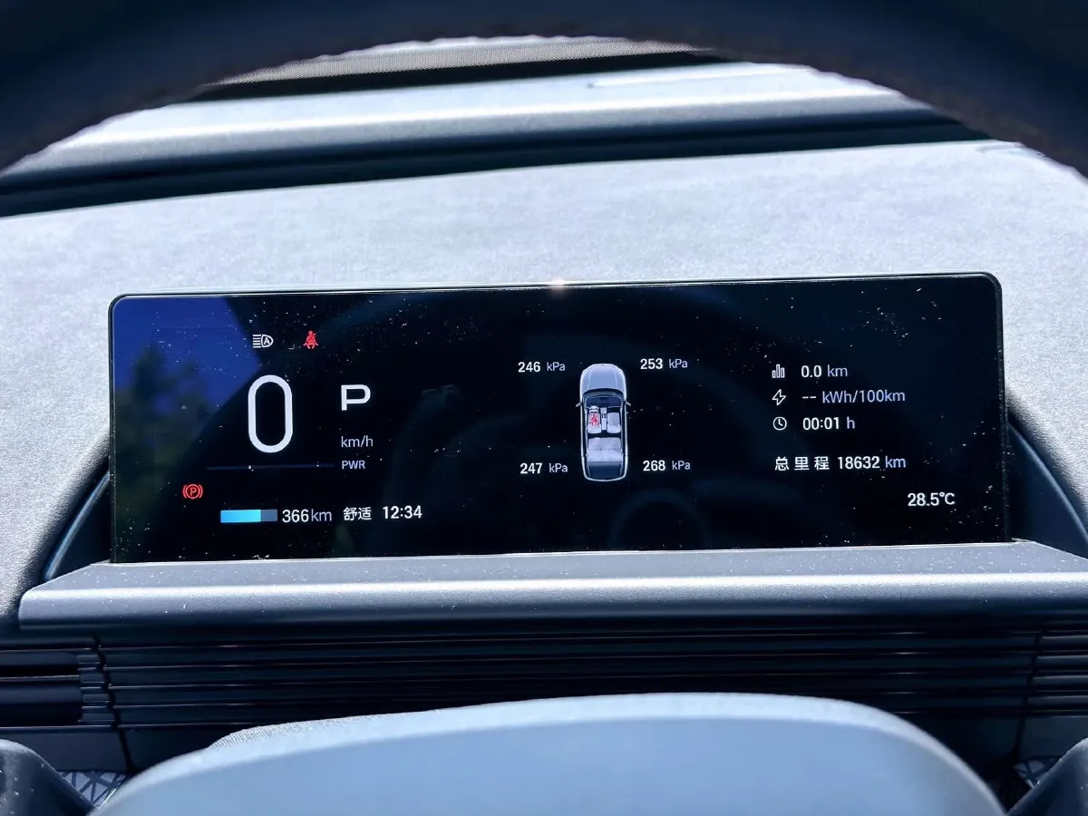 2025 Toyota BZ3X BEV 58.37KWH,autocango,china used car exporter,china ev exporter,chinese used car exporter,chinese used ev exporter