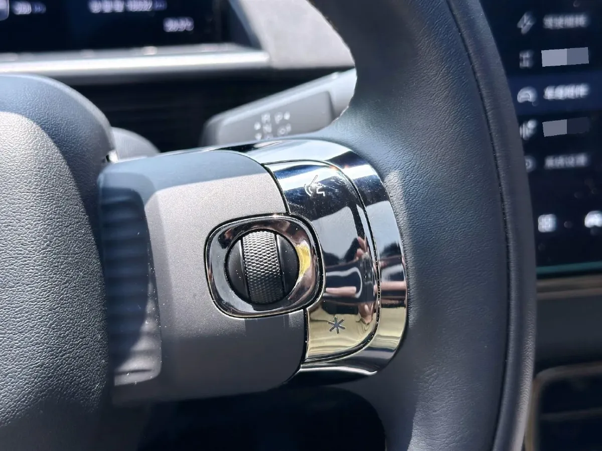 2025 Toyota BZ3X BEV 58.37KWH,autocango,china used car exporter,china ev exporter,chinese used car exporter,chinese used ev exporter