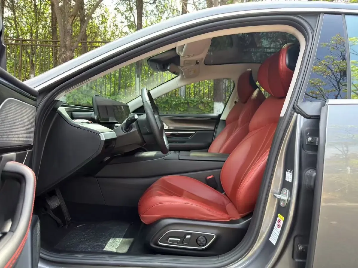 2022 Xpeng P7 BEV 70.8KWH,autocango,china used car exporter,china ev exporter,chinese used car exporter,chinese used ev exporter