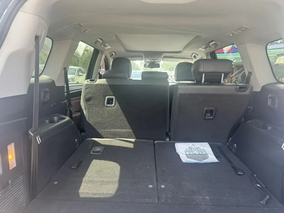 2017 GAC Trumpchi GS8 2.0T 201HP L4 6AT,autocango,china used car exporter,china ev exporter,chinese used car exporter,chinese used ev exporter