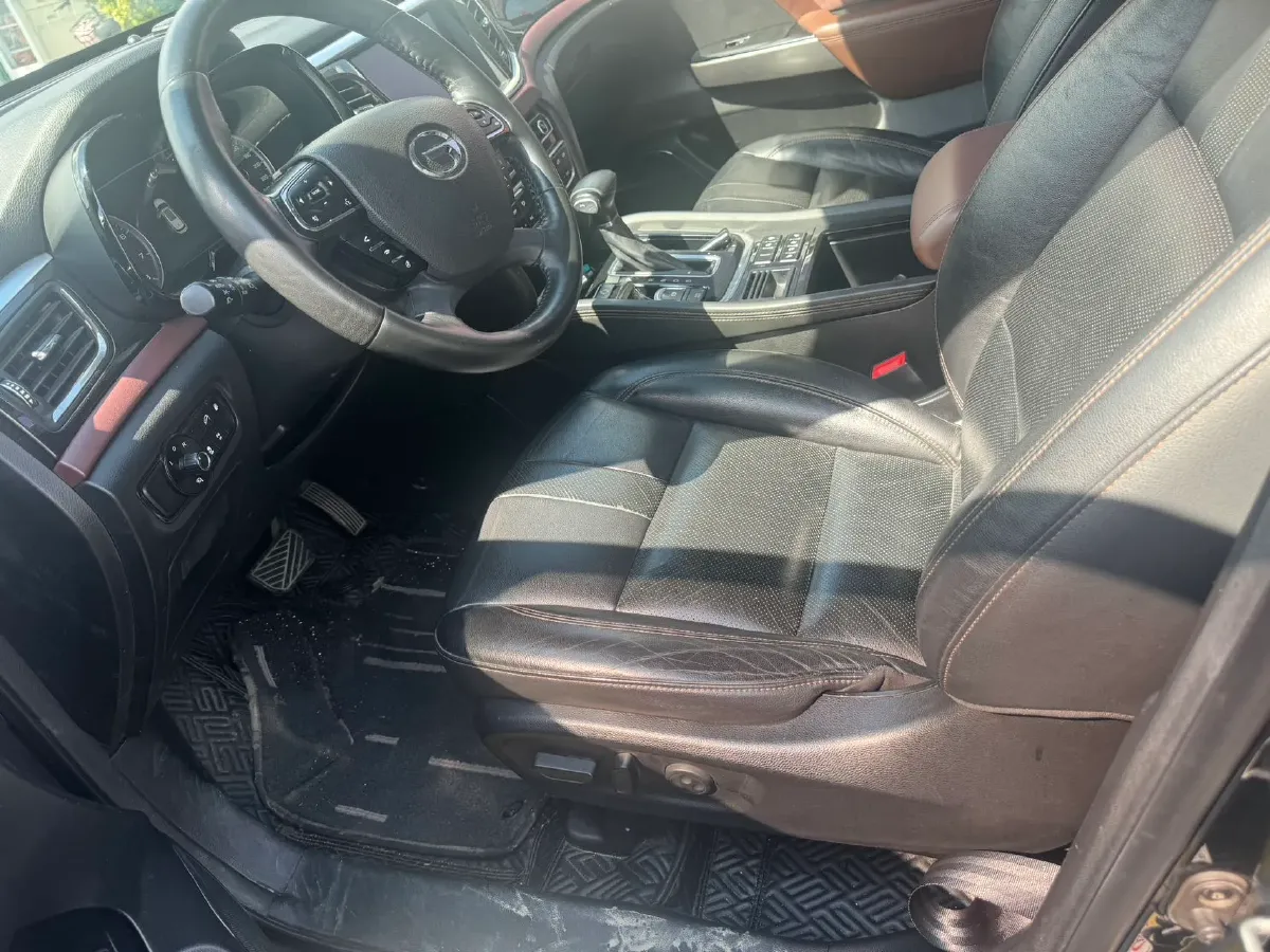 2017 GAC Trumpchi GS8 2.0T 201HP L4 6AT,autocango,china used car exporter,china ev exporter,chinese used car exporter,chinese used ev exporter