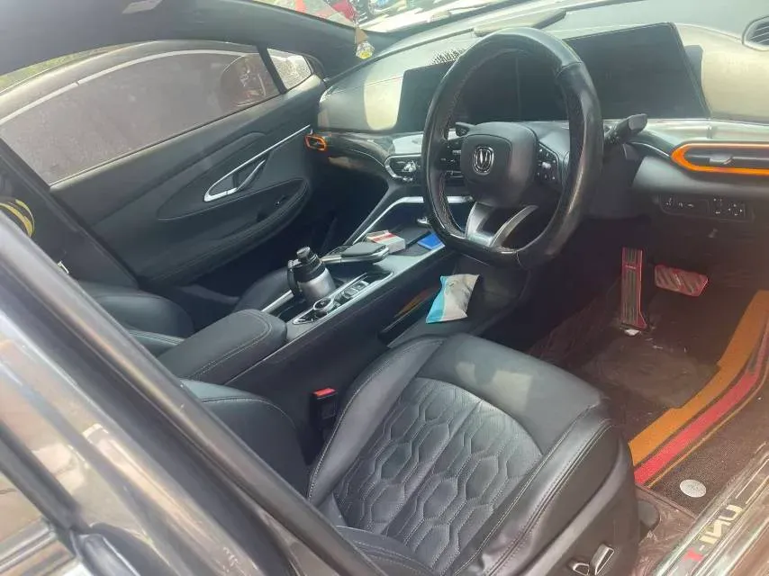 2022 ChangAn UNI-T 1.5T 188HP L4 7DCT,autocango,china used car exporter,china ev exporter,chinese used car exporter,chinese used ev exporter