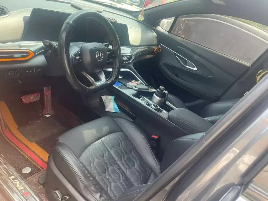 2022 ChangAn UNI-T 1.5T 188HP L4 7DCT,autocango,china used car exporter,china ev exporter,chinese used car exporter,chinese used ev exporter