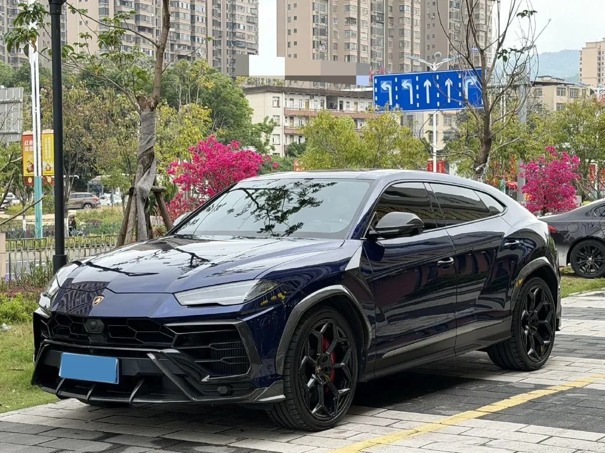 2021 Lamborghini Urus 4.0T 641HP V8 8AT,autocango,china used car exporter,china ev exporter,chinese used car exporter,chinese used ev exporter
