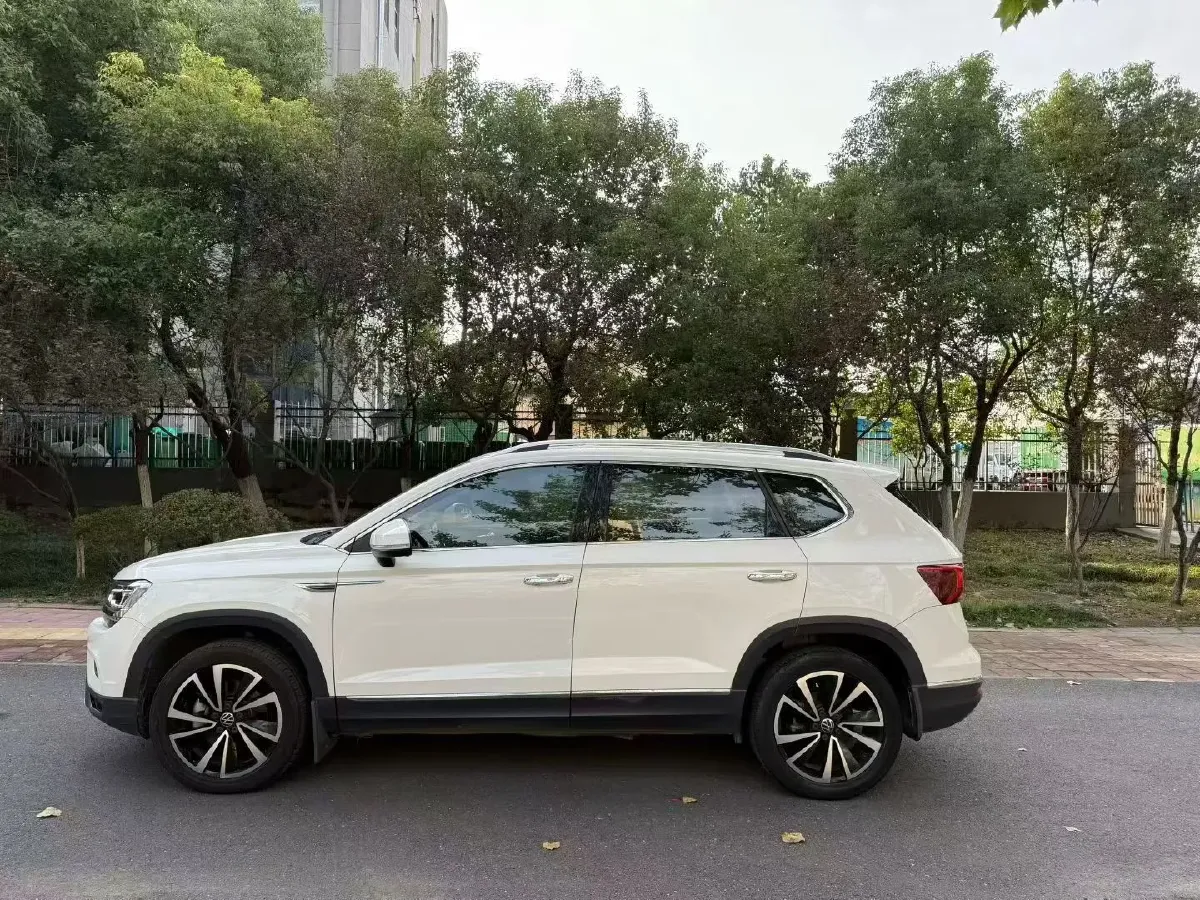 2020 Volkswagen Tharu 2.0T 186HP L4 7DCT,autocango,china used car exporter,china ev exporter,chinese used car exporter,chinese used ev exporter
