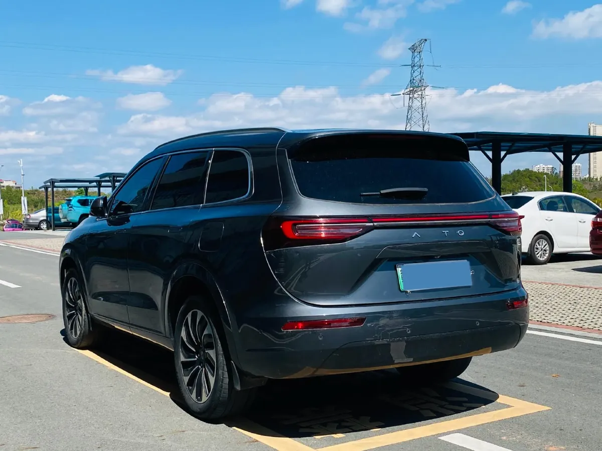 2022 Volvo S60 2.0T 197HP L4 8AT,autocango,china used car exporter,china ev exporter,chinese used car exporter,chinese used ev exporter