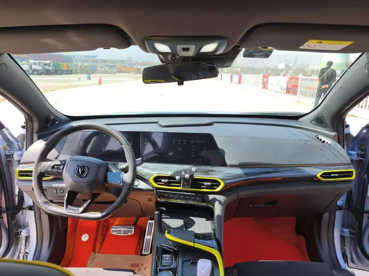 2022 ChangAn UNI-T 1.5T 188HP L4 7DCT,autocango,china used car exporter,china ev exporter,chinese used car exporter,chinese used ev exporter