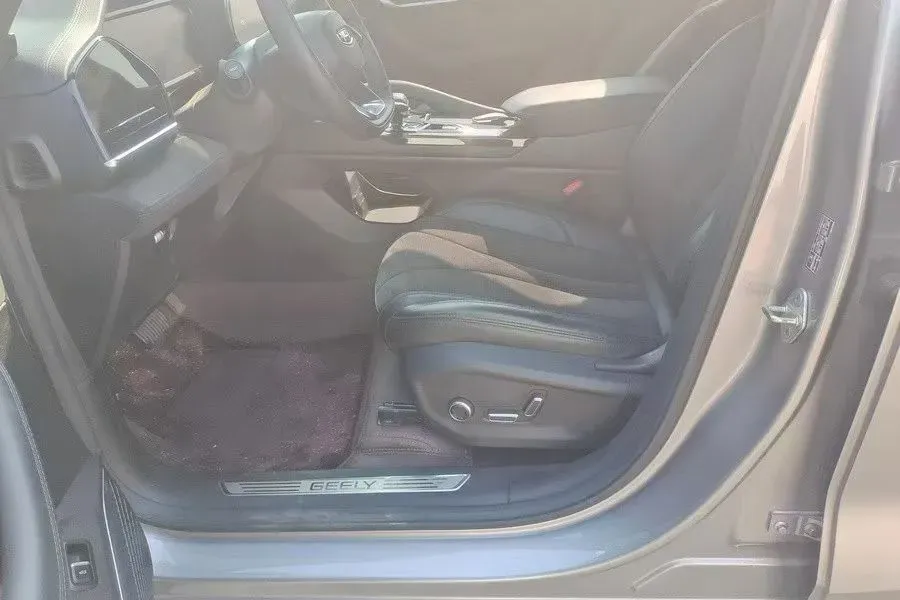 2024 Geely Monjaro 2.0T 238HP L4 8AT,autocango,china used car exporter,china ev exporter,chinese used car exporter,chinese used ev exporter