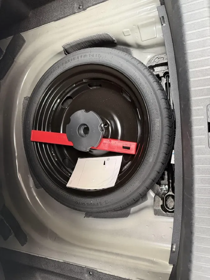 2024 Volkswagen Passat 2.0T 220HP L4 7DCT,autocango,china used car exporter,china ev exporter,chinese used car exporter,chinese used ev exporter