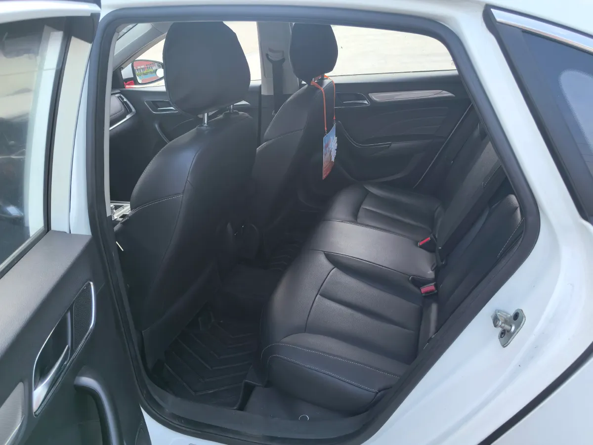 2017 Roewe i6 1.0T 125HP L3 2AT PHEV,autocango,china used car exporter,china ev exporter,chinese used car exporter,chinese used ev exporter