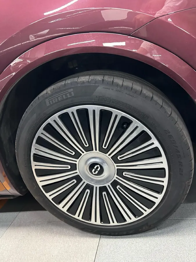 2025 AITO AITO M8 REEV 160HP REEV 53.4KWH,autocango,china used car exporter,china ev exporter,chinese used car exporter,chinese used ev exporter