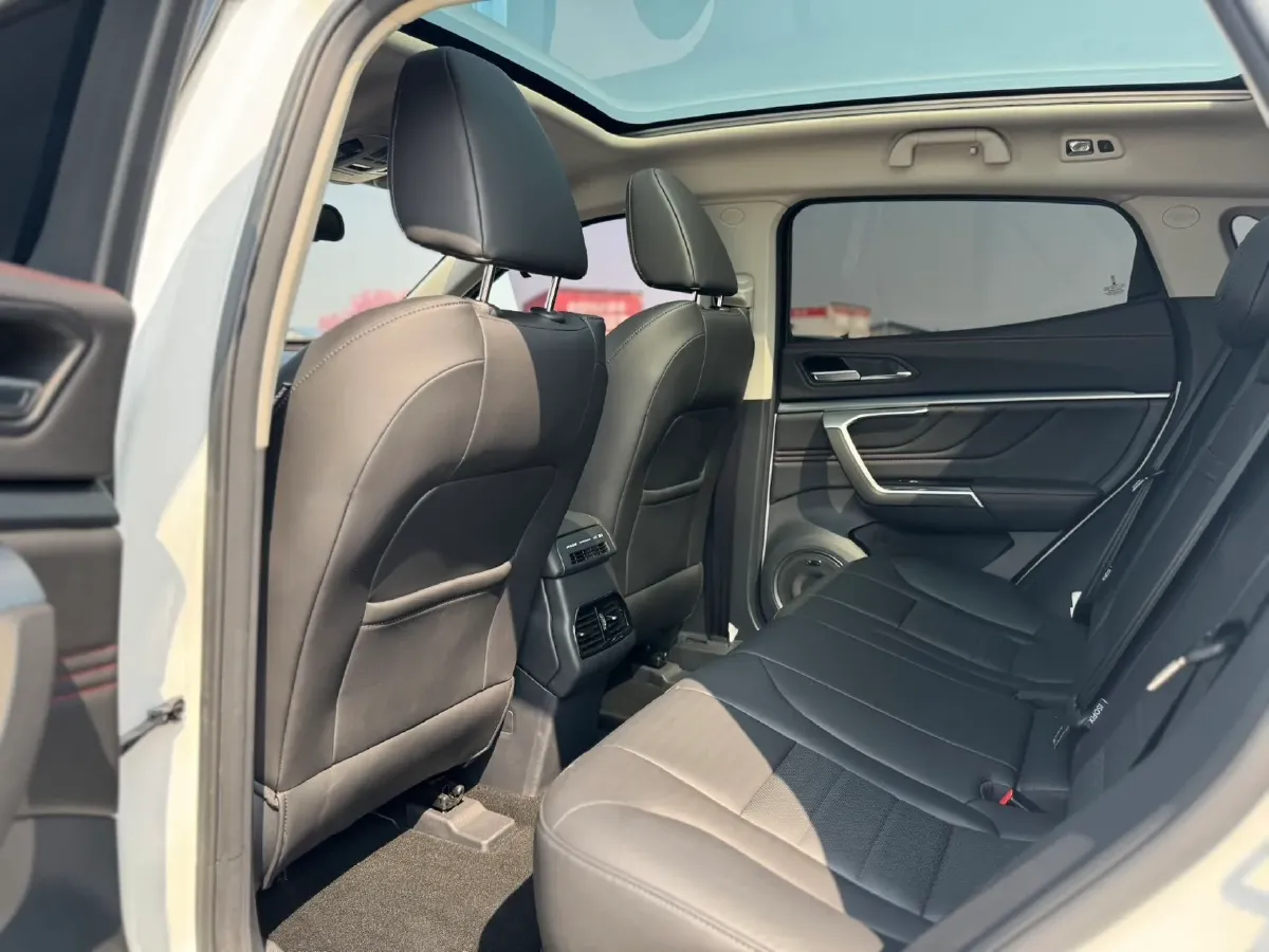 2017 WEY VV5 2.0T 197HP L4 7DCT,autocango,china used car exporter,china ev exporter,chinese used car exporter,chinese used ev exporter