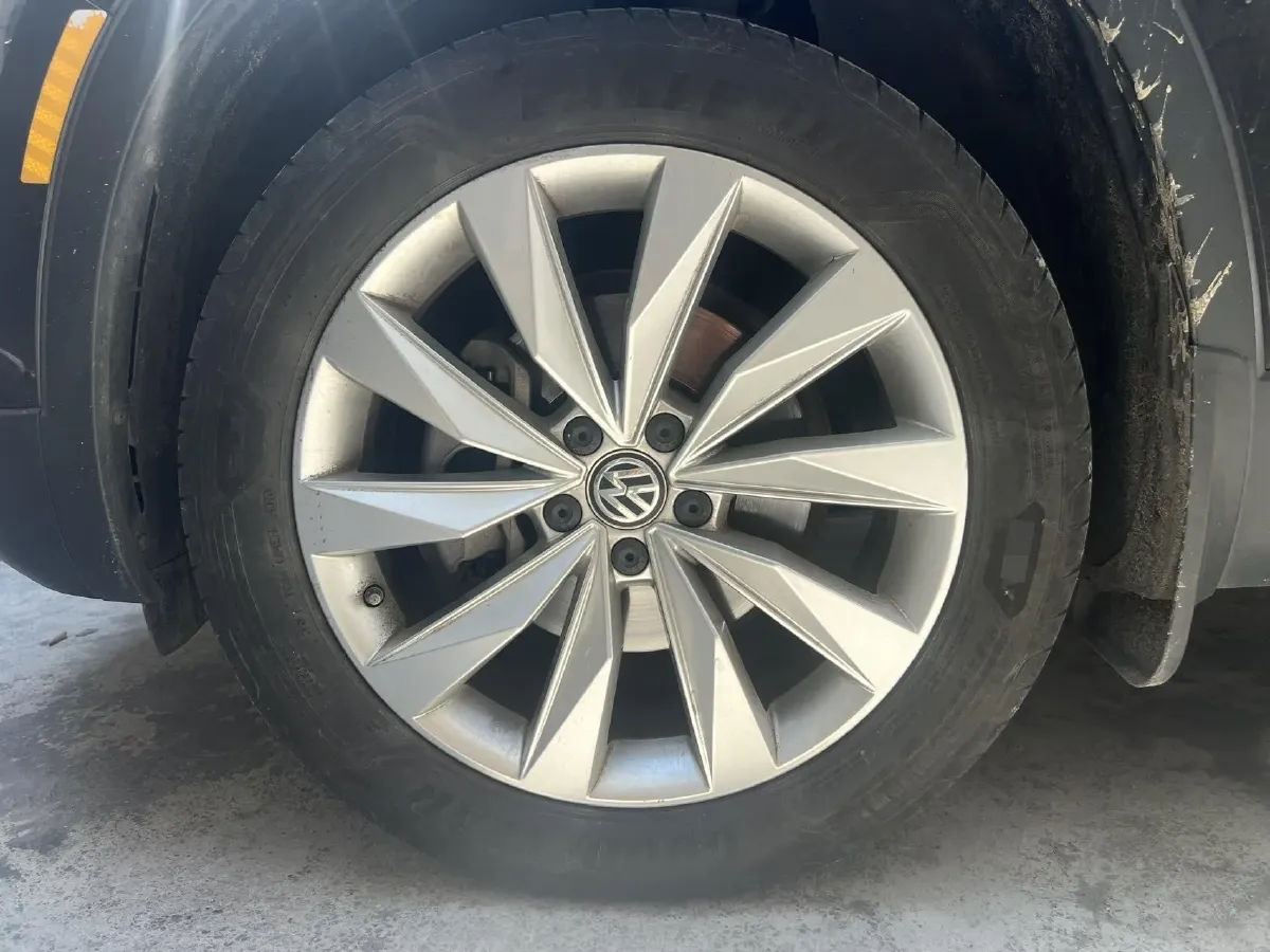 2020 Volkswagen Tayron 2.0T 220HP L4 7DCT,autocango,china used car exporter,china ev exporter,chinese used car exporter,chinese used ev exporter