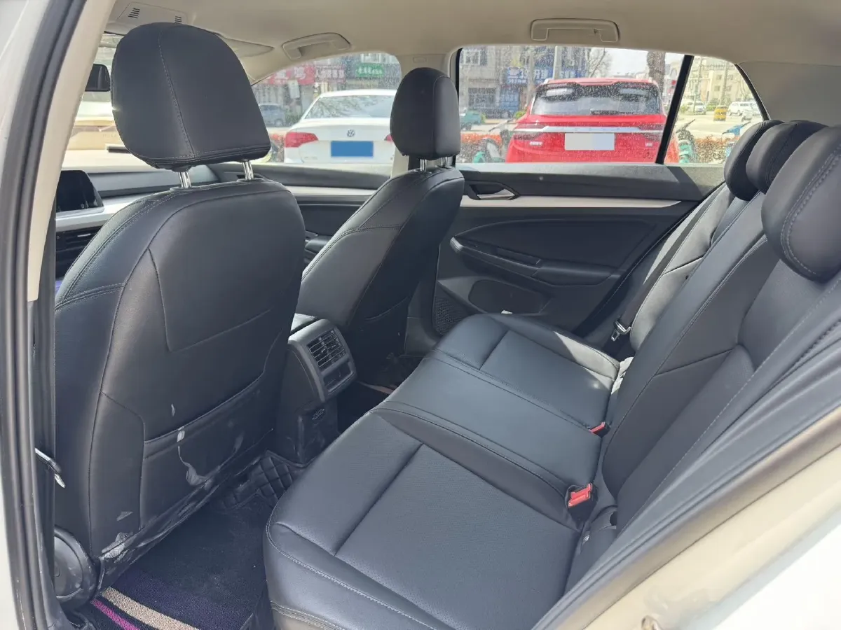 2021 Volkswagen Golf 1.2T 116HP L4 7DCT,autocango,china used car exporter,china ev exporter,chinese used car exporter,chinese used ev exporter