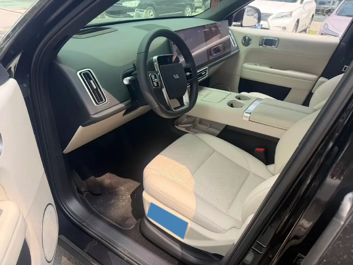 2025 Li L6 Range Extended 154HP L4 REEV,autocango,china used car exporter,china ev exporter,chinese used car exporter,chinese used ev exporter