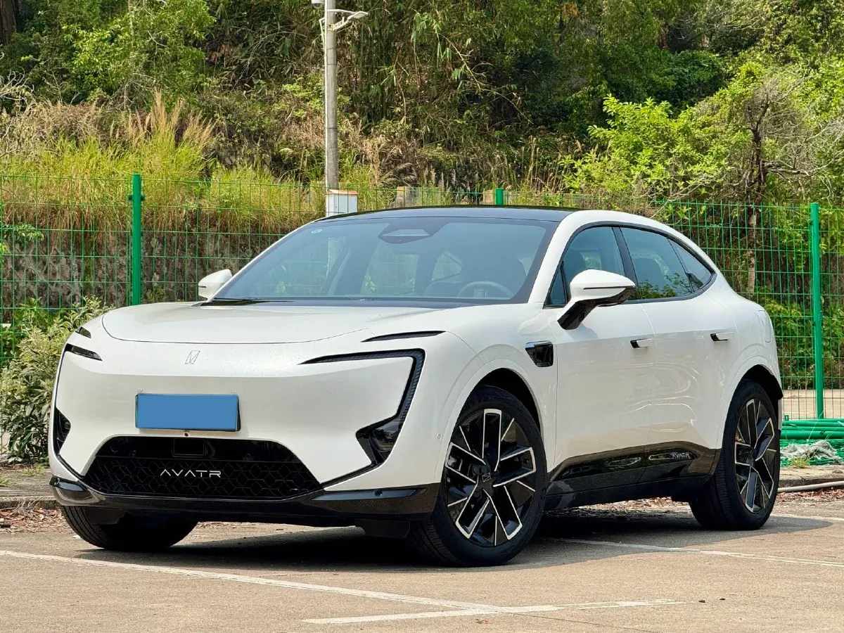 2025 Avatr 11 1.5T 156HP L4 REEV 39.05KWH,autocango,china used car exporter,china ev exporter,chinese used car exporter,chinese used ev exporter