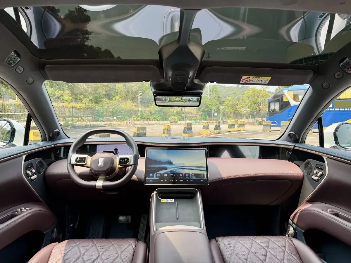 2025 Avatr 11 1.5T 156HP L4 REEV 39.05KWH,autocango,china used car exporter,china ev exporter,chinese used car exporter,chinese used ev exporter