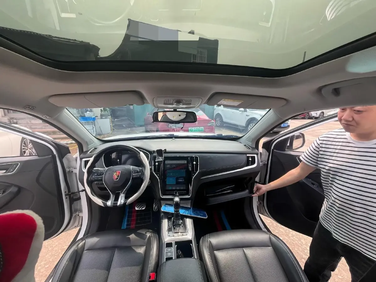 2016 Roewe RX5 2.0T 220HP L4 6DCT,autocango,china used car exporter,china ev exporter,chinese used car exporter,chinese used ev exporter