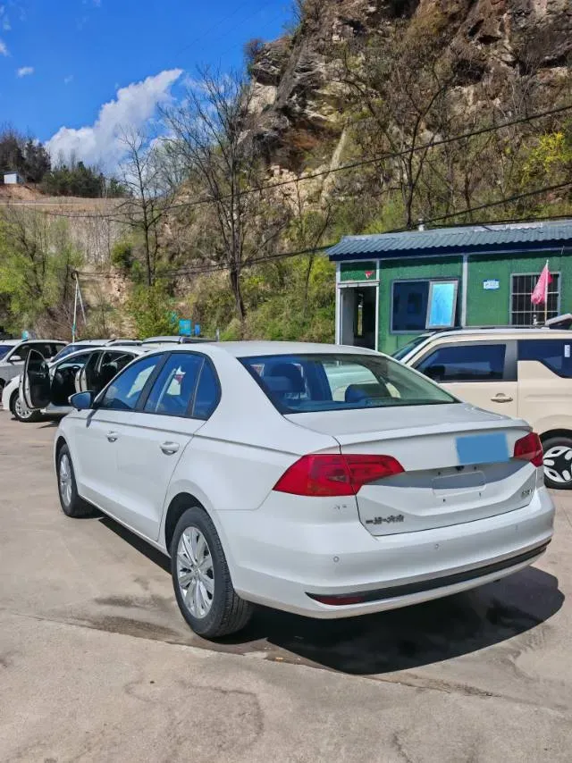 2019 MAXUS XinTu V80 2.5T 136HP L4 6MT,autocango,china used car exporter,china ev exporter,chinese used car exporter,chinese used ev exporter