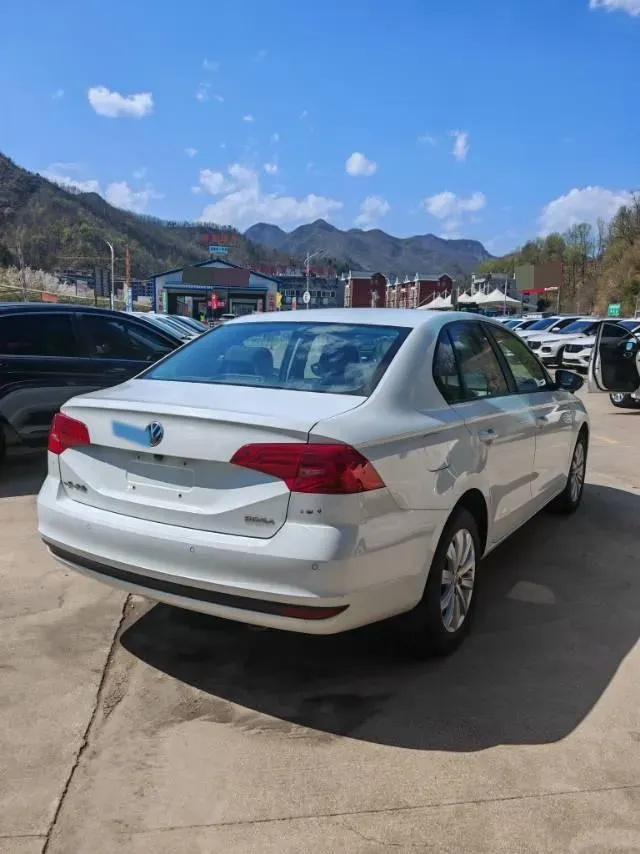 2019 MAXUS XinTu V80 2.5T 136HP L4 6MT,autocango,china used car exporter,china ev exporter,chinese used car exporter,chinese used ev exporter