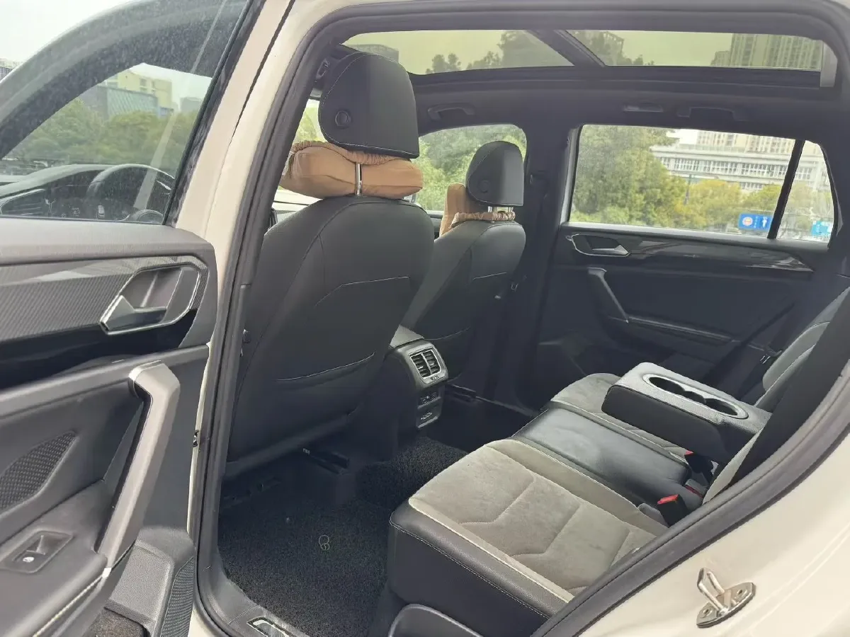 2019 Mercedes-Benz GLA Class 1.6T 156HP L4 7DCT,autocango,china used car exporter,china ev exporter,chinese used car exporter,chinese used ev exporter