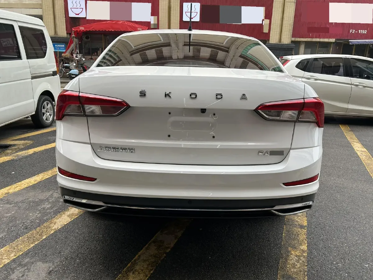 2022 Skoda Rapid 1.5L 112HP L4 6AT,autocango,china used car exporter,china ev exporter,chinese used car exporter,chinese used ev exporter