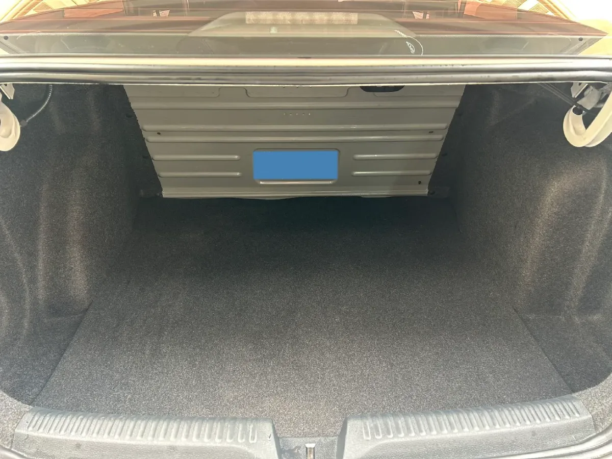 2022 Skoda Rapid 1.5L 112HP L4 6AT,autocango,china used car exporter,china ev exporter,chinese used car exporter,chinese used ev exporter