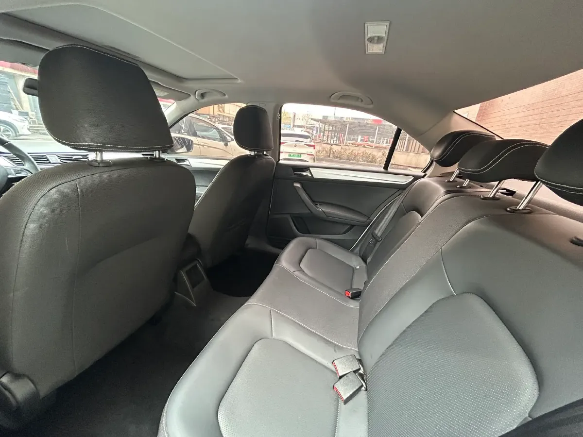 2022 Skoda Rapid 1.5L 112HP L4 6AT,autocango,china used car exporter,china ev exporter,chinese used car exporter,chinese used ev exporter