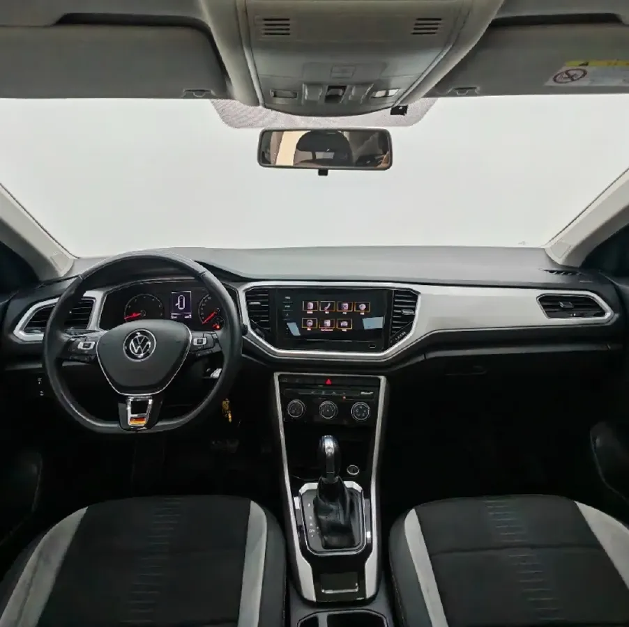 2021 Volkswagen T-Roc 1.4T 150HP L4 7DCT,autocango,china used car exporter,china ev exporter,chinese used car exporter,chinese used ev exporter