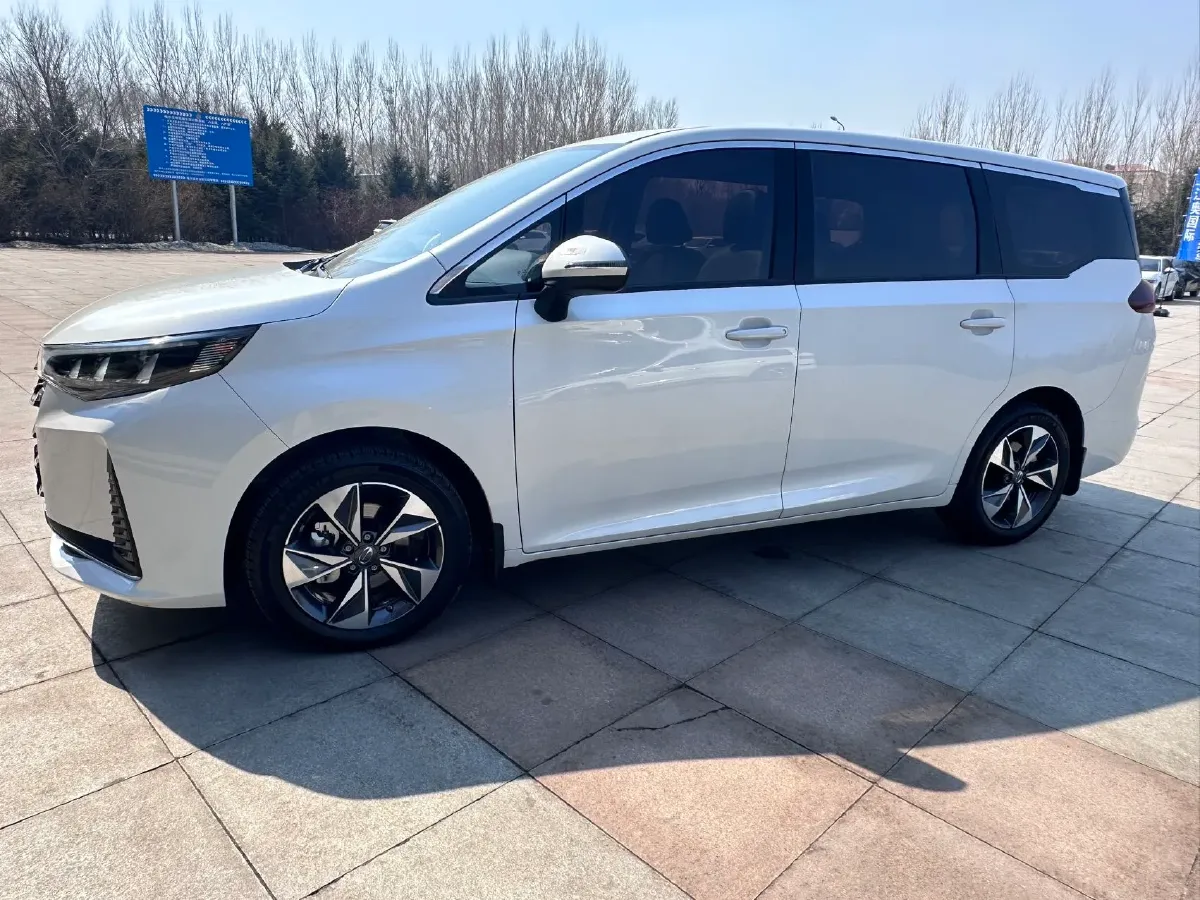 2023 GAC Trumpchi M6 1.5T 177HP L4 7DCT,autocango,china used car exporter,china ev exporter,chinese used car exporter,chinese used ev exporter