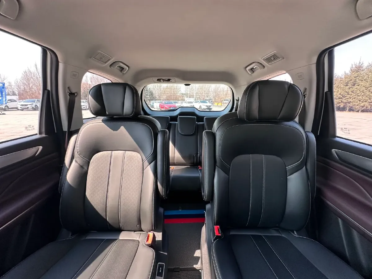 2023 GAC Trumpchi M6 1.5T 177HP L4 7DCT,autocango,china used car exporter,china ev exporter,chinese used car exporter,chinese used ev exporter