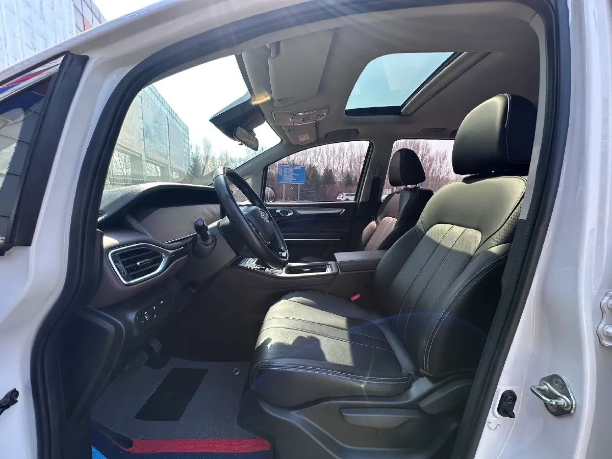 2023 GAC Trumpchi M6 1.5T 177HP L4 7DCT,autocango,china used car exporter,china ev exporter,chinese used car exporter,chinese used ev exporter