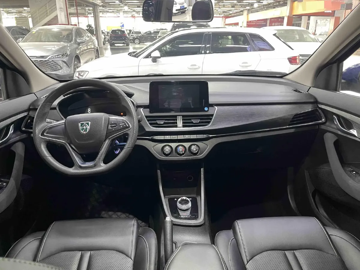 2019 BaoJun 360 1.5L 105HP L4 CVT,autocango,china used car exporter,china ev exporter,chinese used car exporter,chinese used ev exporter