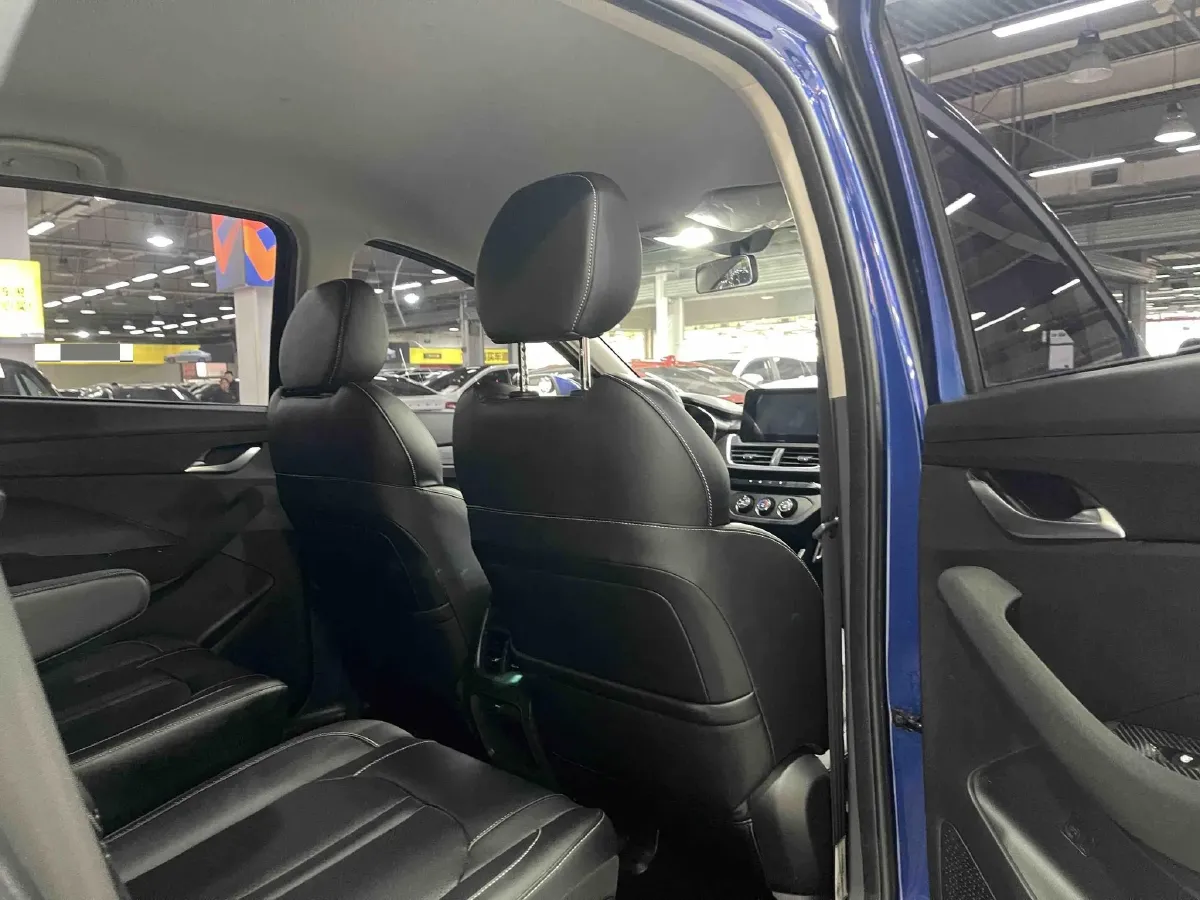 2019 BaoJun 360 1.5L 105HP L4 CVT,autocango,china used car exporter,china ev exporter,chinese used car exporter,chinese used ev exporter