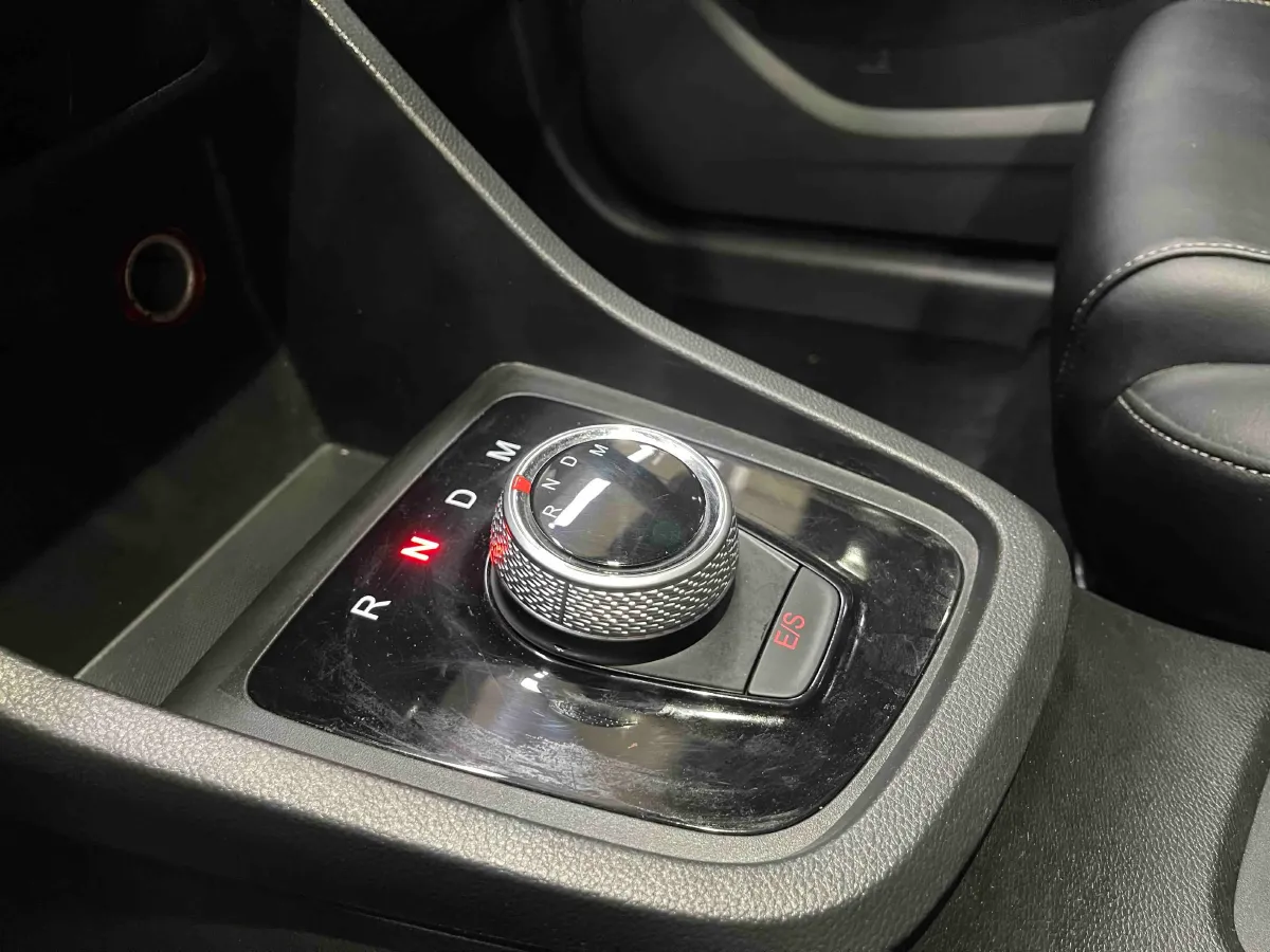 2019 BaoJun 360 1.5L 105HP L4 CVT,autocango,china used car exporter,china ev exporter,chinese used car exporter,chinese used ev exporter