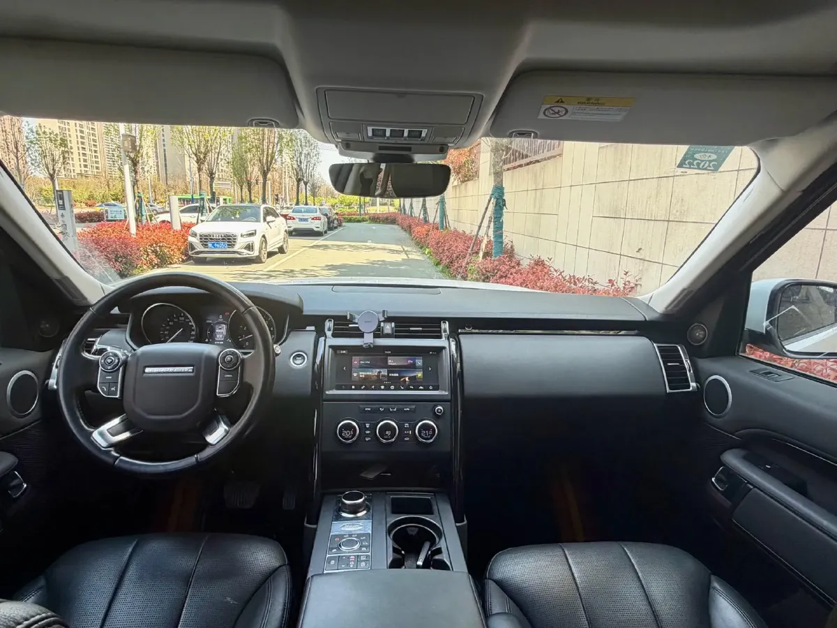 2018 Land Rover Discovery 3.0T 340HP V6 8AT,autocango,china used car exporter,china ev exporter,chinese used car exporter,chinese used ev exporter