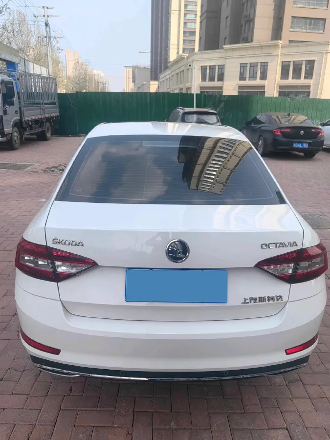 2018 Skoda Octavia 1.6L 110HP L4 6AT,autocango,china used car exporter,china ev exporter,chinese used car exporter,chinese used ev exporter