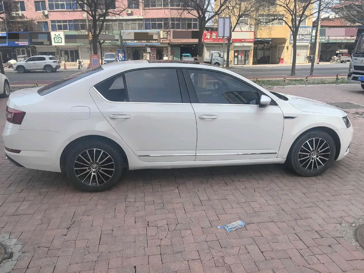 2018 Skoda Octavia 1.6L 110HP L4 6AT,autocango,china used car exporter,china ev exporter,chinese used car exporter,chinese used ev exporter