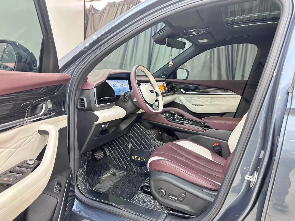 2021 Geely Monjaro 2.0T 218HP L4 7DCT,autocango,china used car exporter,china ev exporter,chinese used car exporter,chinese used ev exporter