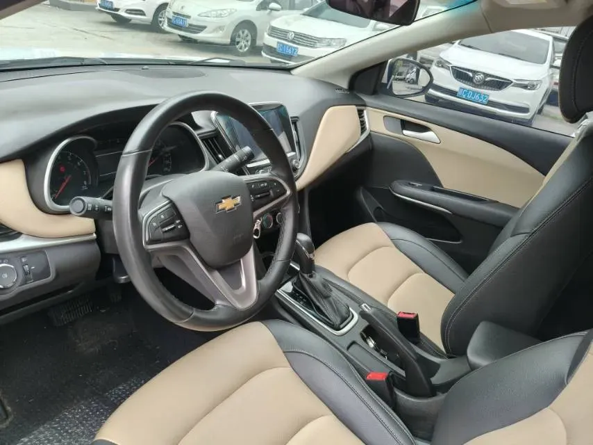 2020 Chevrolet Monza 1.5L 113HP L4 6AT,autocango,china used car exporter,china ev exporter,chinese used car exporter,chinese used ev exporter