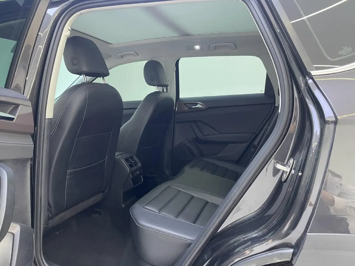 2022 Volkswagen Tharu 1.4T 150HP L4 7DCT,autocango,china used car exporter,china ev exporter,chinese used car exporter,chinese used ev exporter