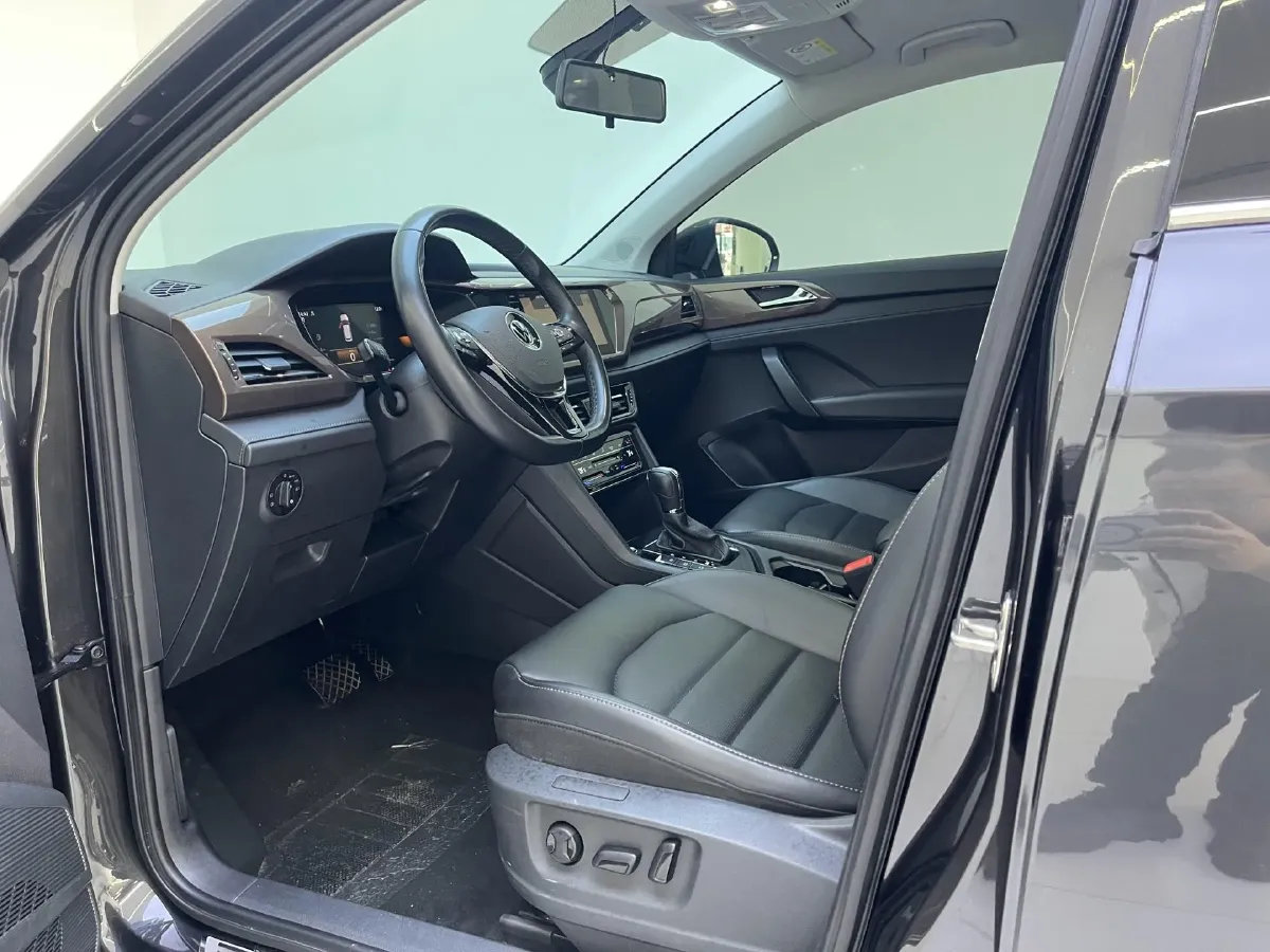 2022 Volkswagen Tharu 1.4T 150HP L4 7DCT,autocango,china used car exporter,china ev exporter,chinese used car exporter,chinese used ev exporter