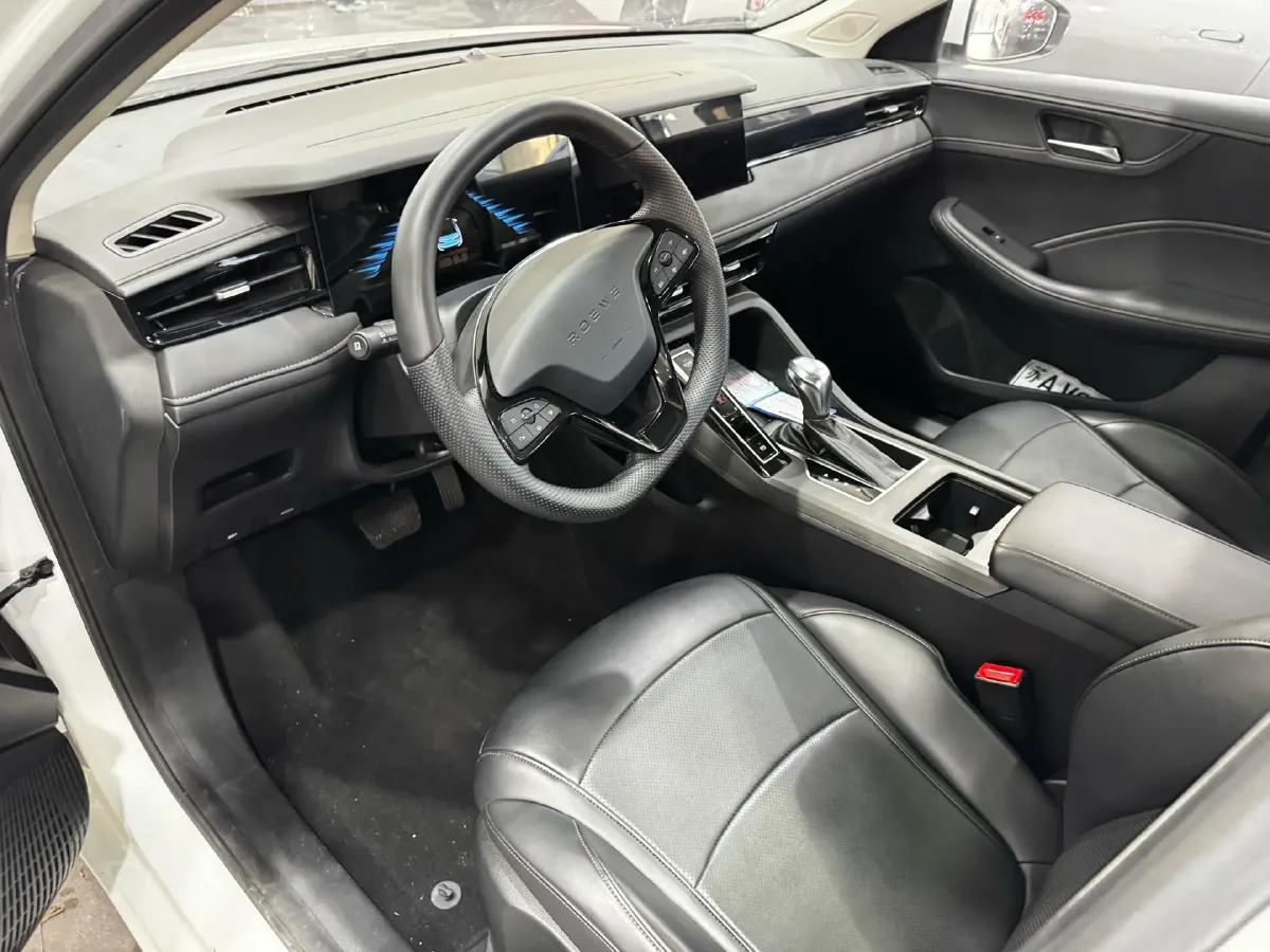 2023 Roewe i5 1.5L 129HP L4 CVT,autocango,china used car exporter,china ev exporter,chinese used car exporter,chinese used ev exporter