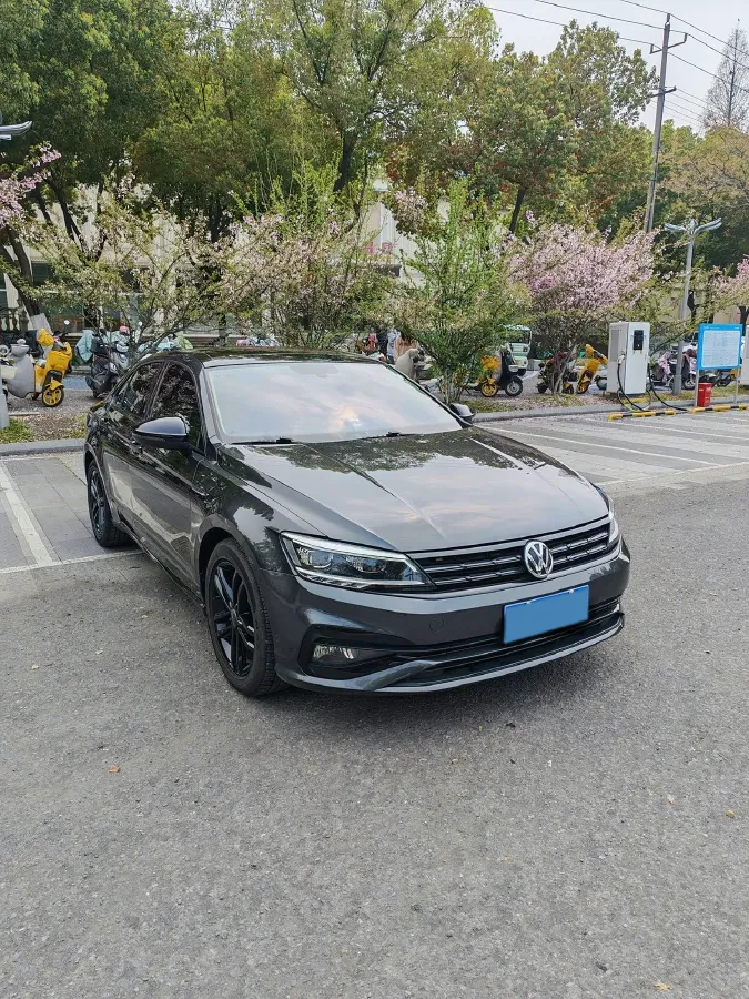 2021 Volkswagen Lamando 1.4T 150HP L4 7DCT,autocango,china used car exporter,china ev exporter,chinese used car exporter,chinese used ev exporter