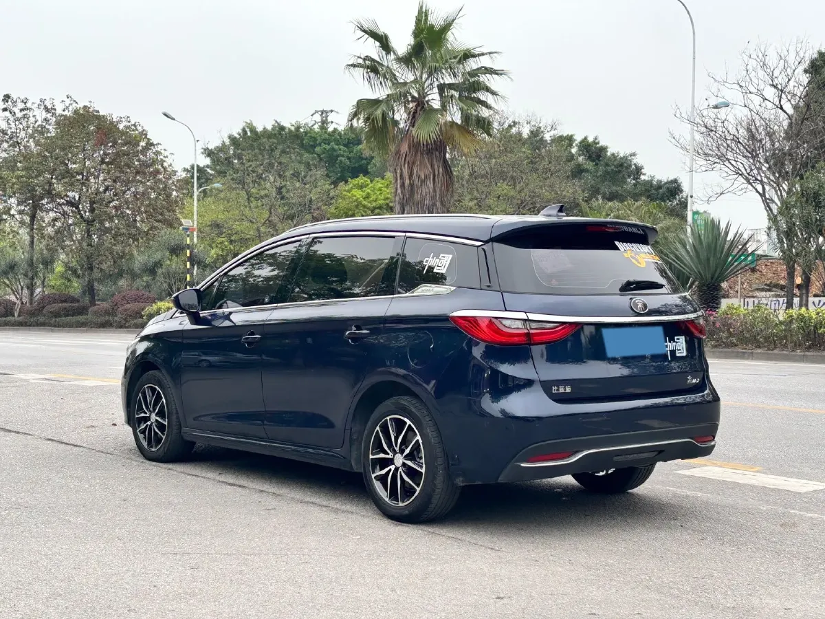 2017 BYD Song MAX 1.5T 154HP L4 6DCT,autocango,china used car exporter,china ev exporter,chinese used car exporter,chinese used ev exporter