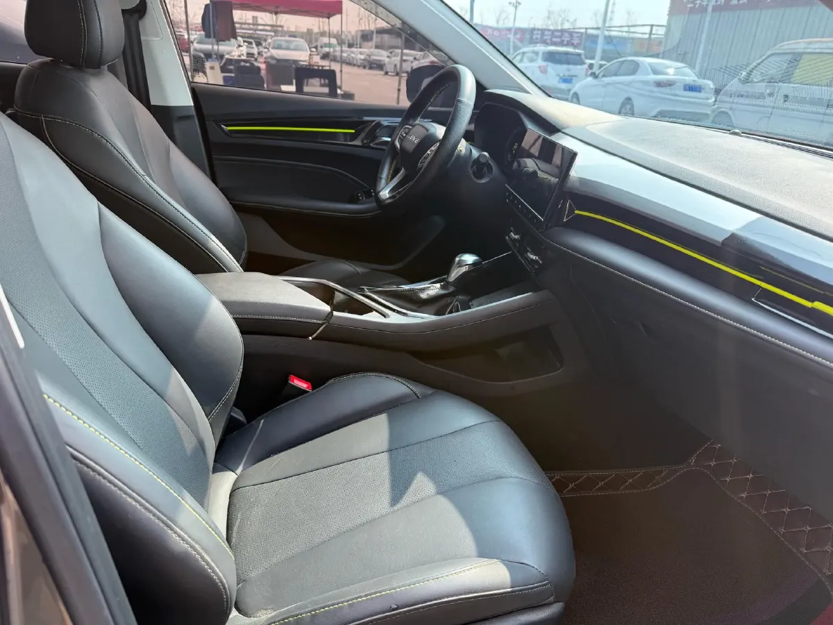 2021 Roewe i5 1.5L 120HP L4 CVT,autocango,china used car exporter,china ev exporter,chinese used car exporter,chinese used ev exporter