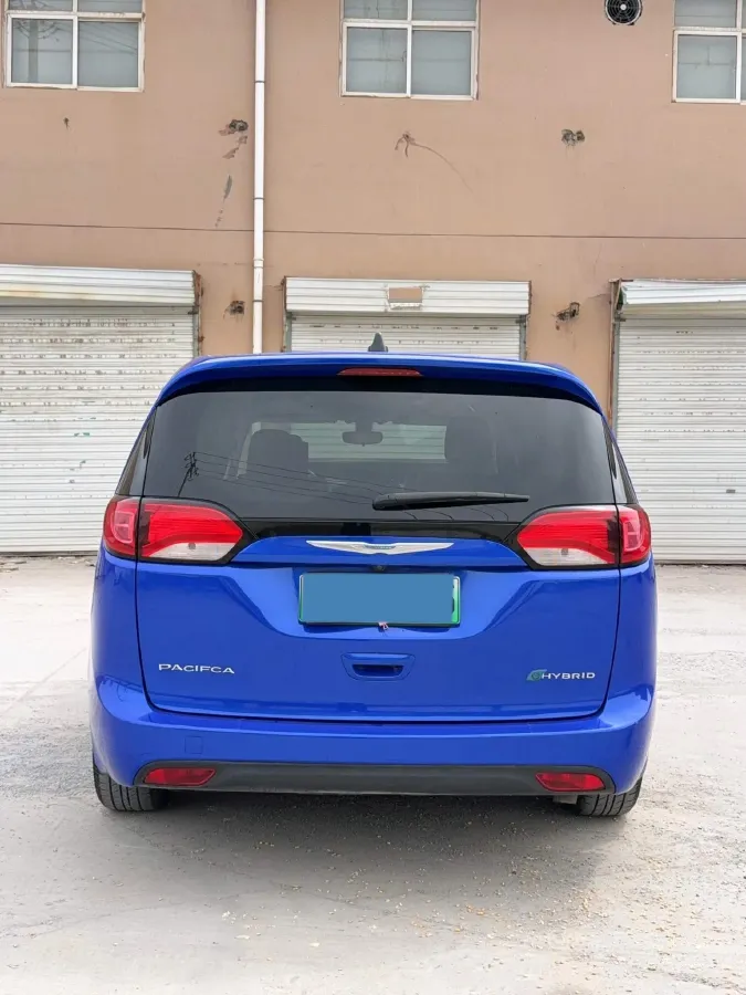 2018 Chrysler Pacifica 3.6L 245HP V6 E-CVT PHEV 16KWH,autocango,china used car exporter,china ev exporter,chinese used car exporter,chinese used ev exporter