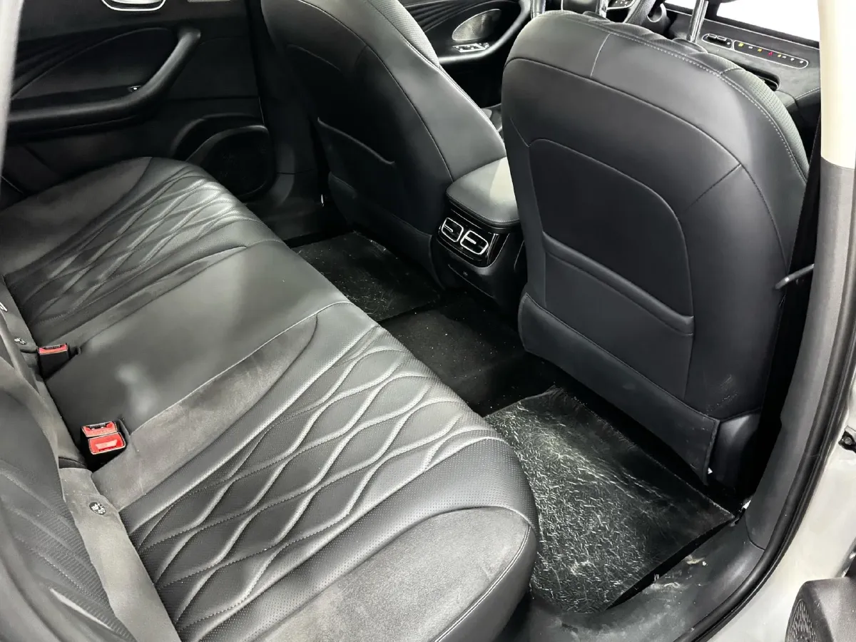 2023 Roewe D7 1.5L 112HP L4 1DHT PHEV 21.4KWH,autocango,china used car exporter,china ev exporter,chinese used car exporter,chinese used ev exporter