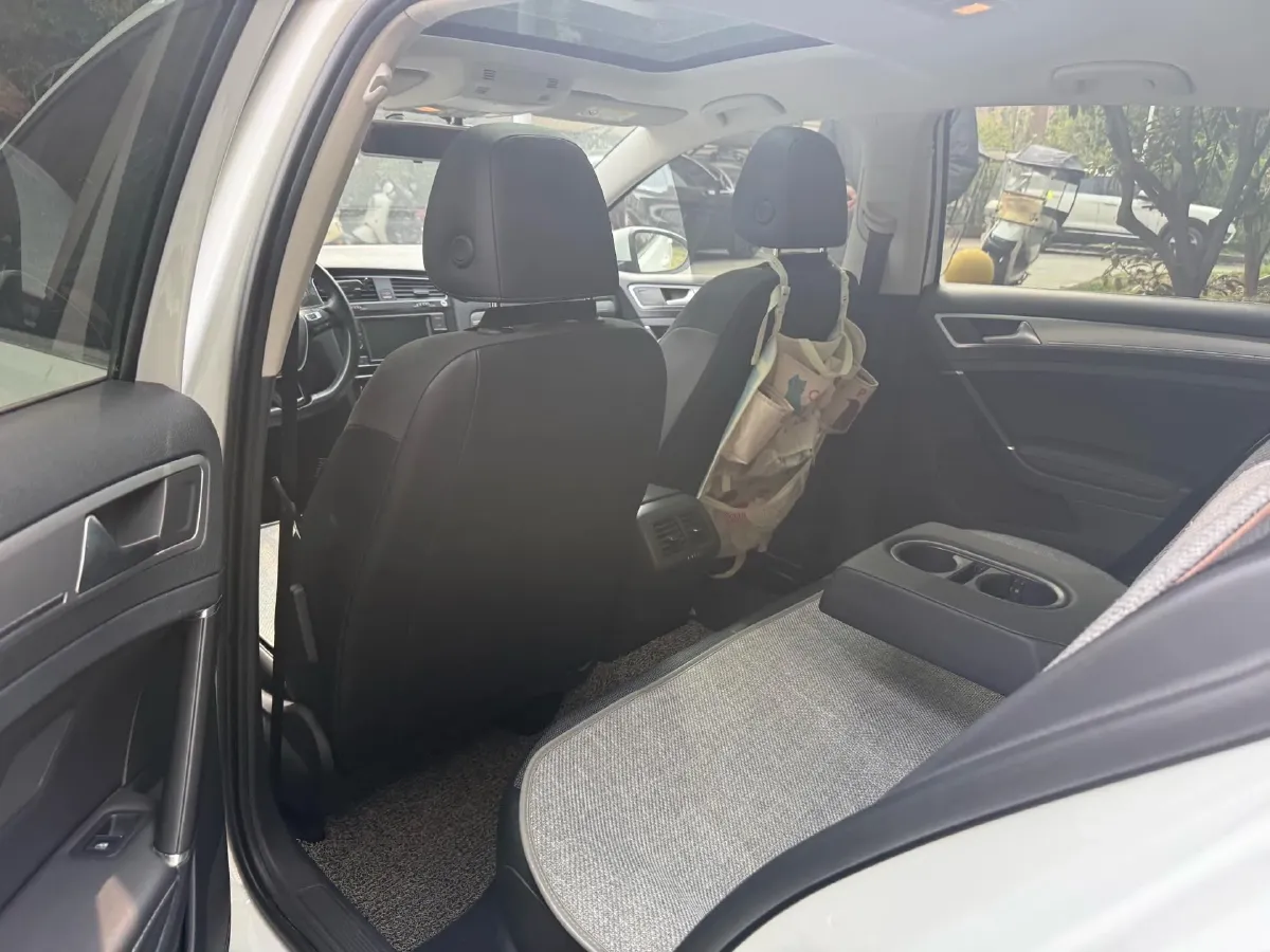 2018 Volkswagen Golf 1.4T 131HP L4 7DCT,autocango,china used car exporter,china ev exporter,chinese used car exporter,chinese used ev exporter